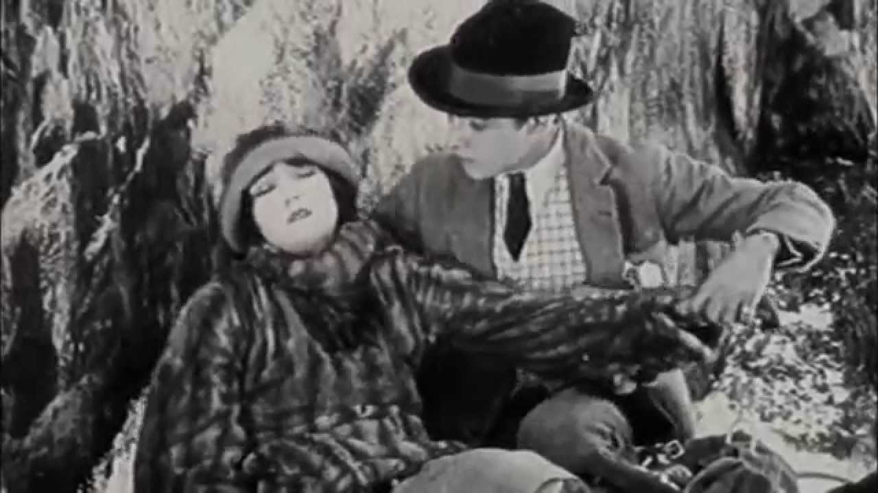 Beyond the Rocks - Gloria Swanson and Rudolph Valentino