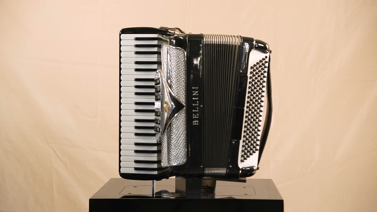 Custom-Built Decap Bellini Automated Accordion | September 16, 2023 | Miller & Miller Auctions