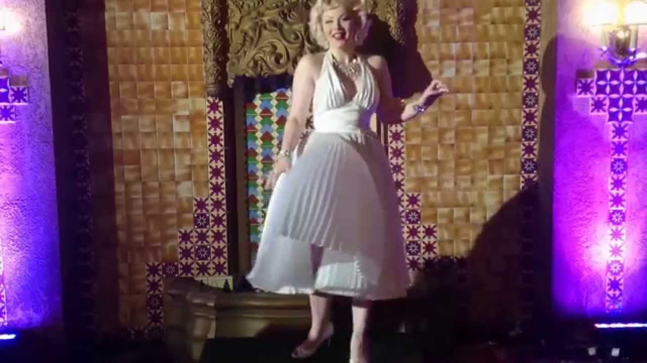 Marilyn Monroe Classic Subway Grate Scene Recreation