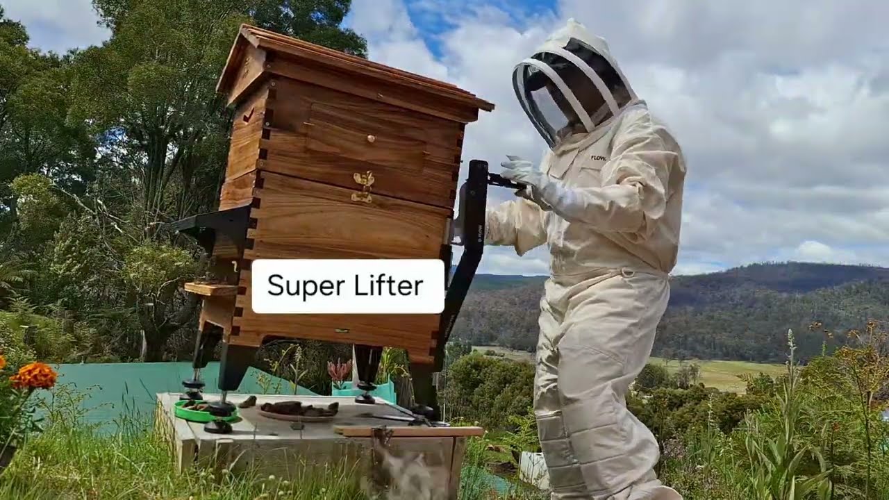 Bee Suit : Smoker : Flow Hive Super Lifter