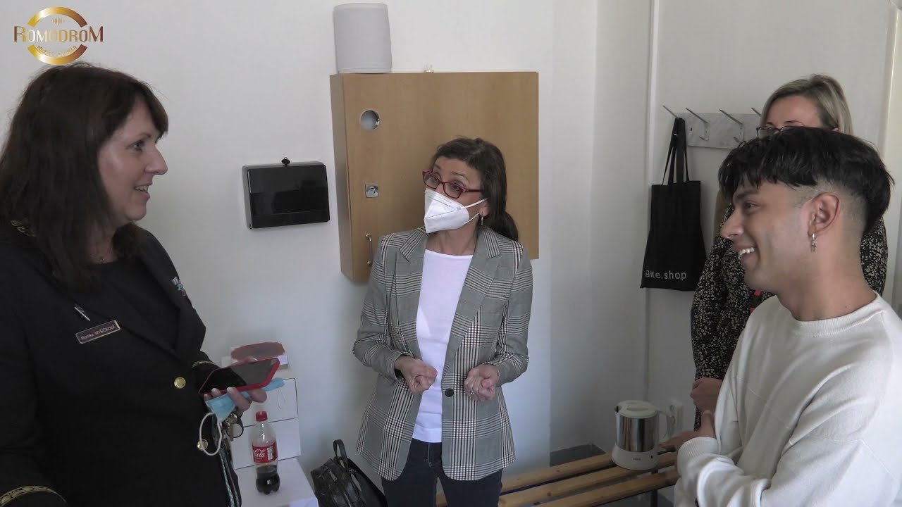 Vystoupení Jana Bendiga které je plné emocí v ženské věznici Světlá nad Sázavou.