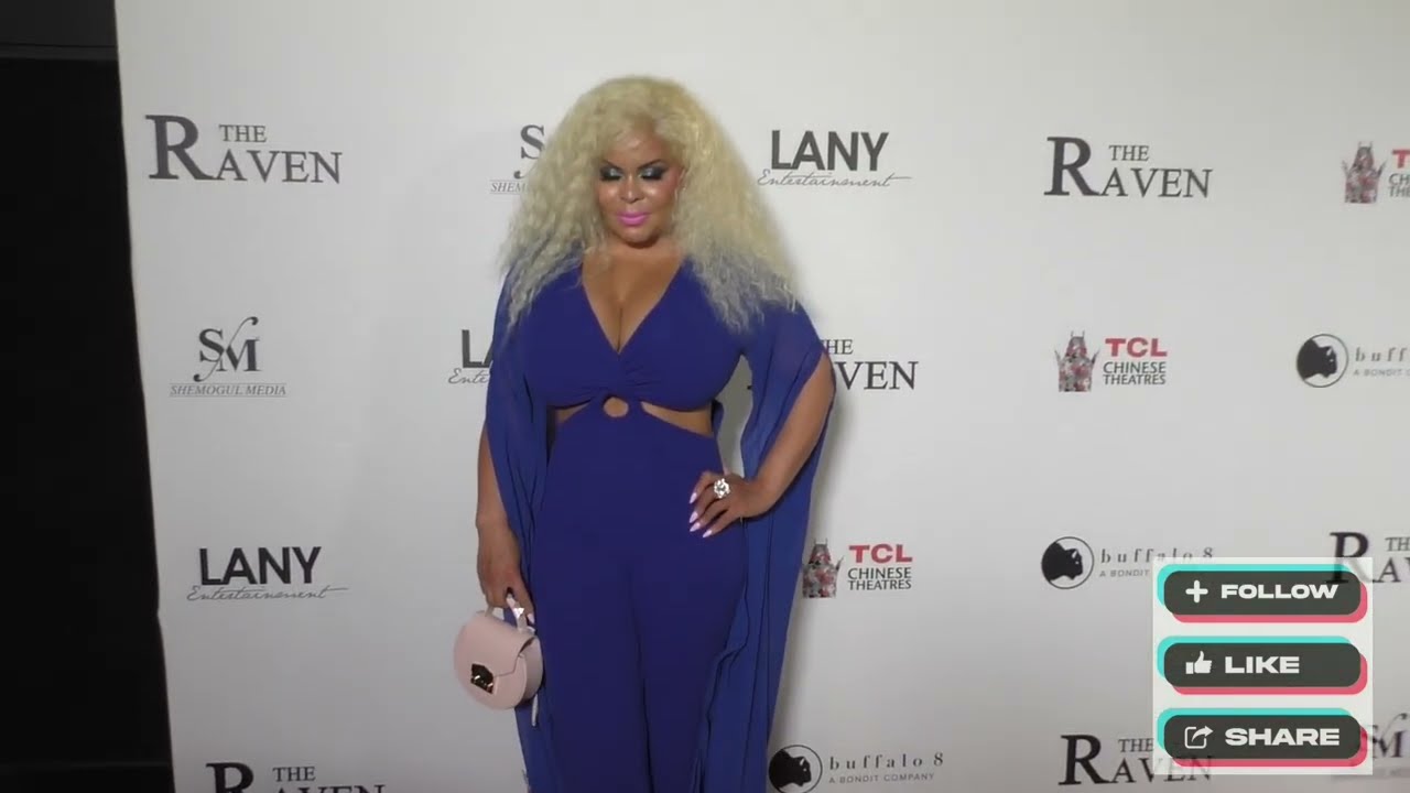 Eve Richards at The Raven Premiere at the TCL Chinese Theatre in Hollywood