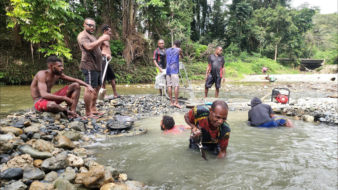 PNG Gold Mining Trip: Final Day of Highbanking and a Look at the Gold!