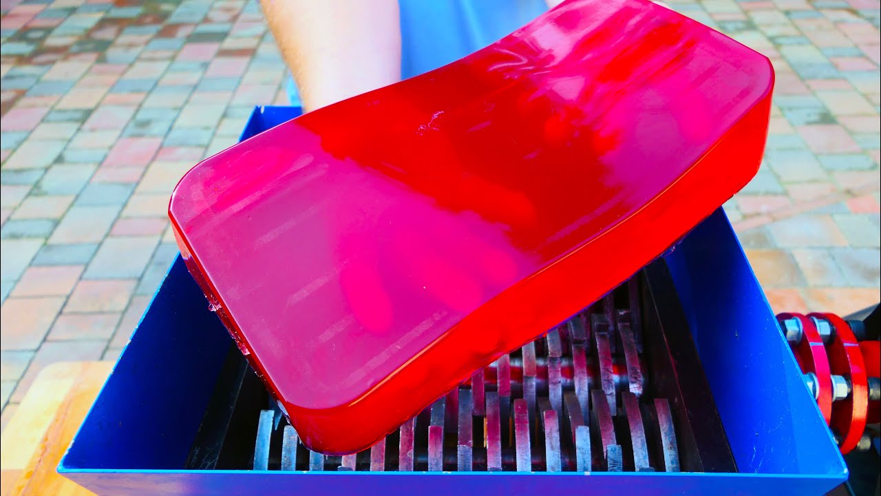 JELLY VS FAST SHREDDER! AMAZING VIDEO!