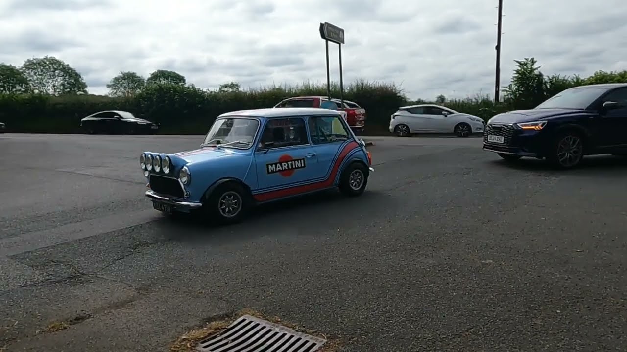 Himley Hall 2024 - Mini's arriving for the show .