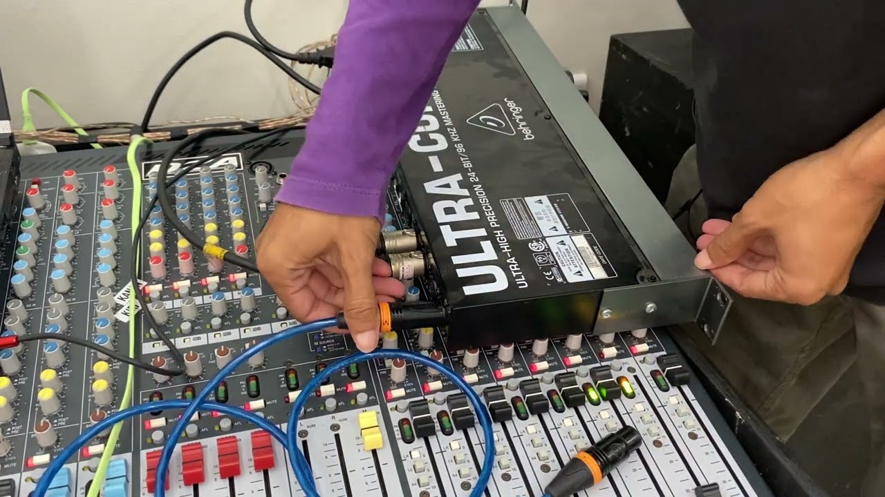 Behringer ultra curve pro