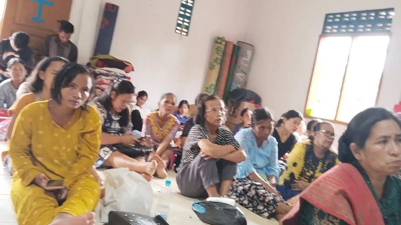 GEREJA TAMPUNG PENGUNGSI KORBAN BENCANA ALAM. BUPATI TAPUT dan PERINDO Kunjungi Korban