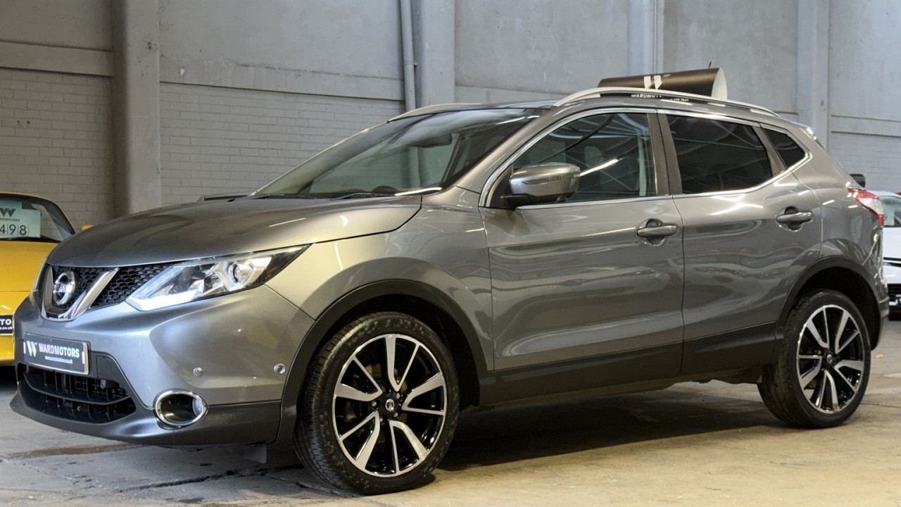 NISSAN QASHQAI SUV 1.6 DIG-T Tekna Grey 5dr PANROOF+LEATHER+SATNAV (2016/66)