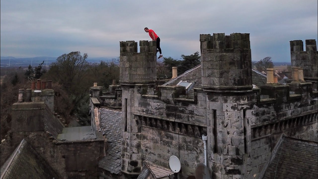 Thieves & Vandals Destroy Scotlands Abandoned Airth Castle