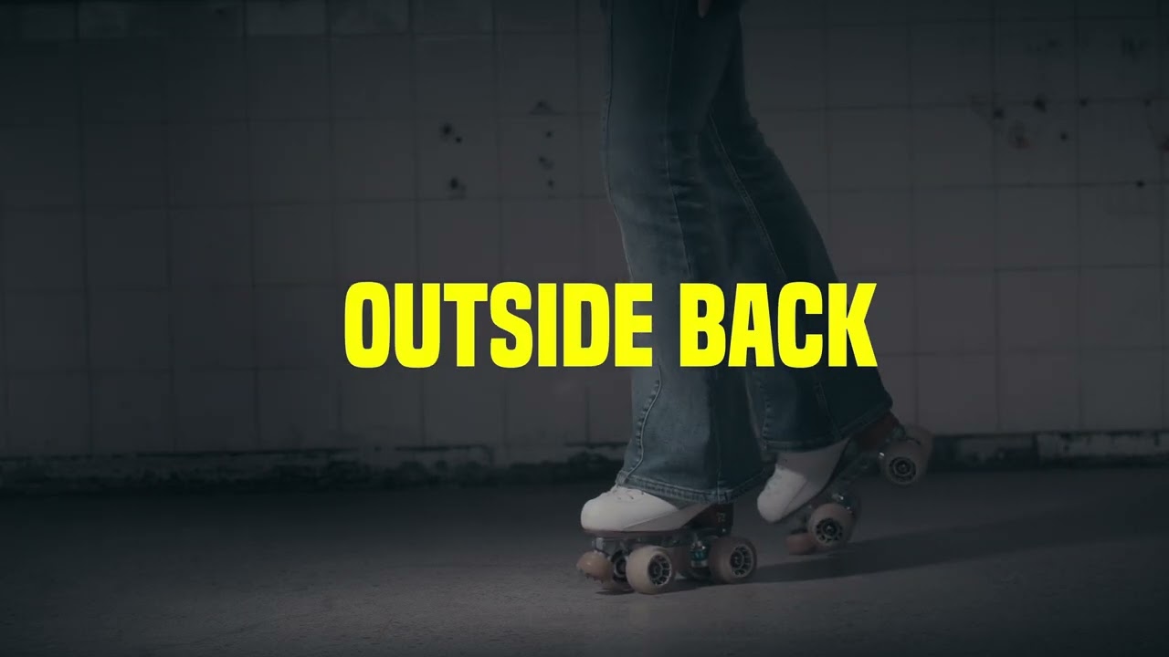 How to do a three-turn on roller-skates