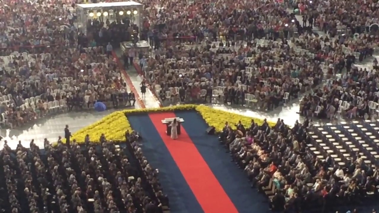 Eliã Oliveira- Vencendo de Pé