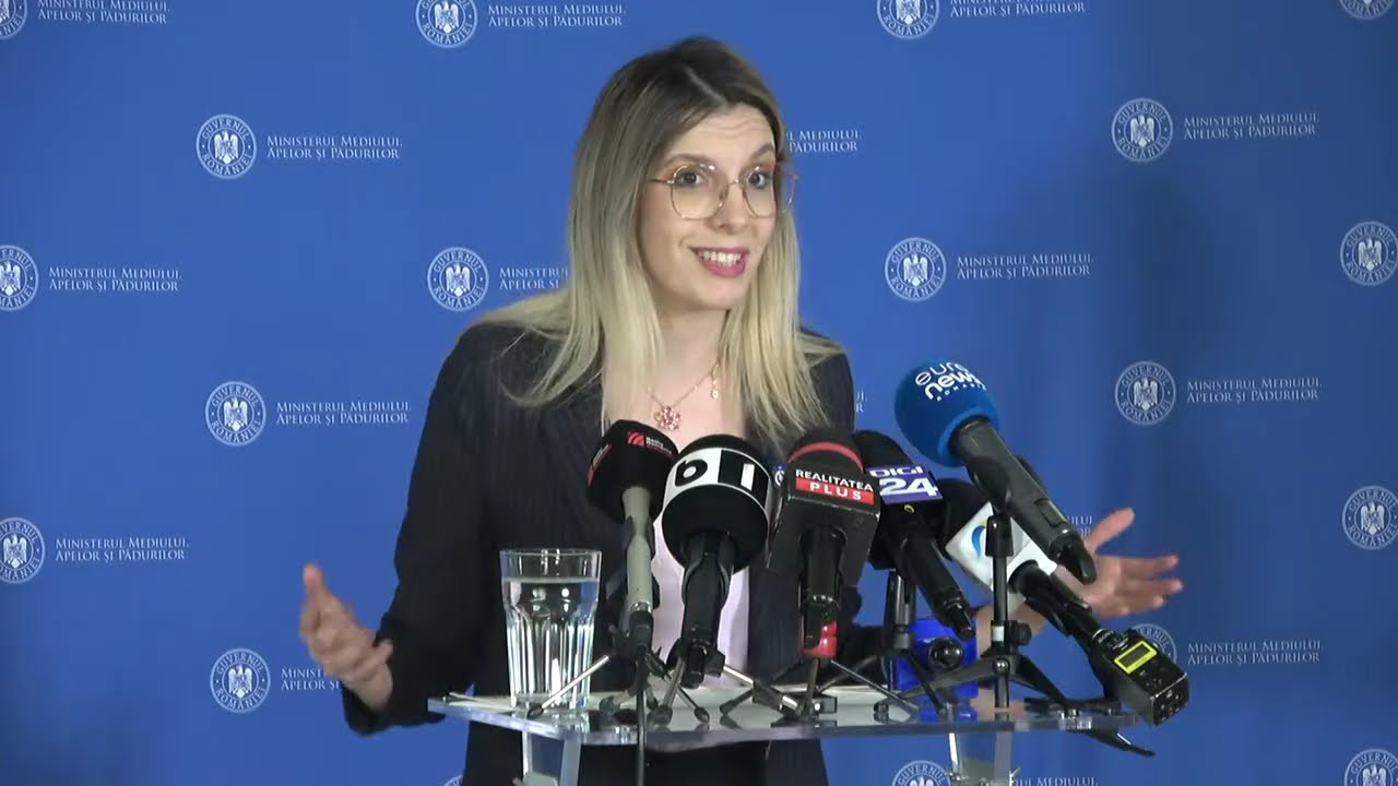 Conferinţă de presă susţinută de ministra Mediului, Apelor şi Pădurilor din România, Diana Buzoianu