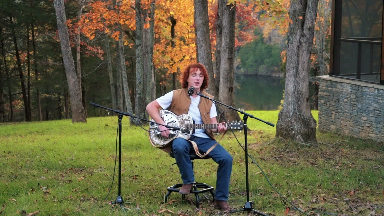 Come Together by The Beatles (Cover) | Christian Beck | Live Acoustic @ The Yard