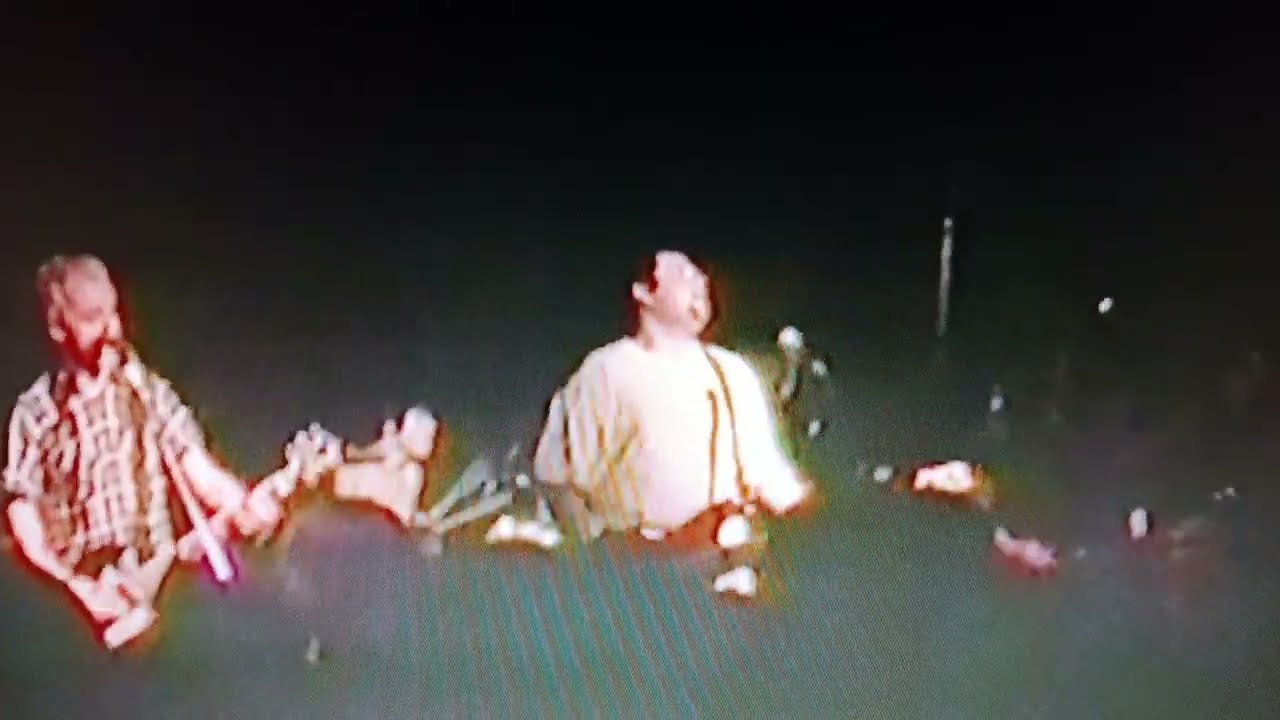 Pinhead Gunpowder- Big yellow taxi Live at Klub Komotion 2/12/1994