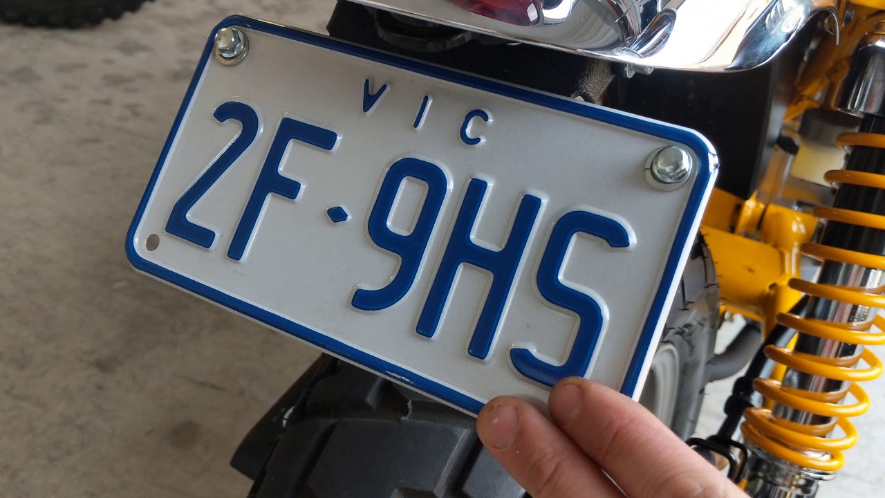 2018 Honda monkey level up fender eliminator install pt2