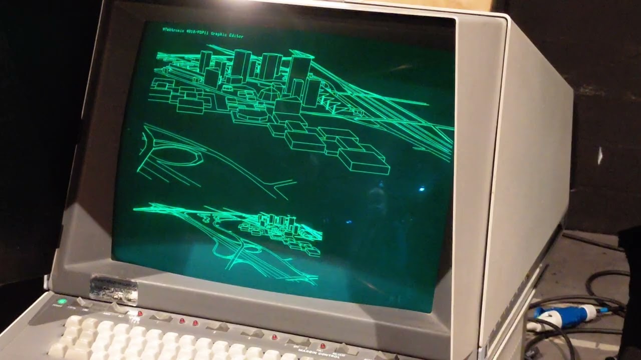 Tektronix 4014 running DISSPLA demo @ VCF Z&uuml;rich 2021