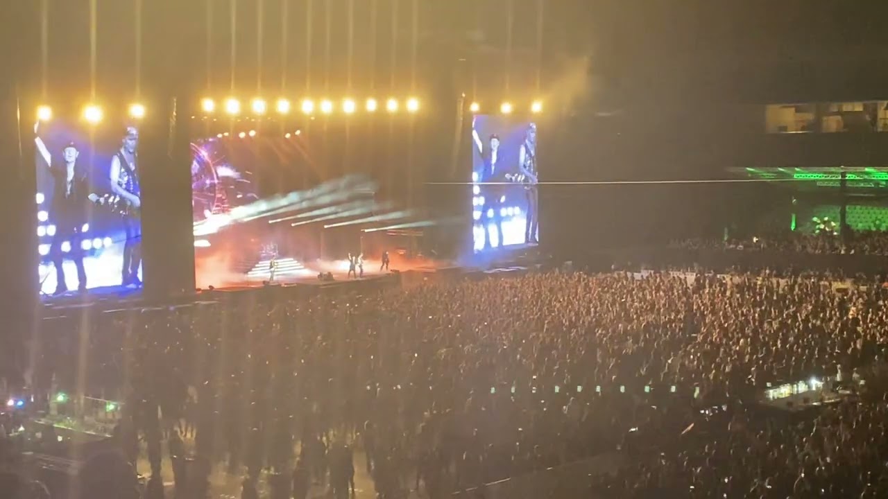 Scorpions - Rock You Like A Hurricane - Encerramento - (Live Manaus 2023)