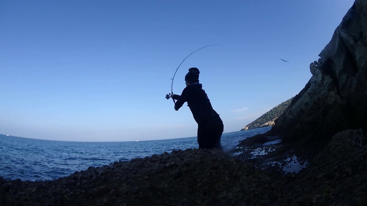 Kıyıdan Popping, Shorejig Ve Spin Kamışı Atış Ve Aksiyon Şekilleri../ Shorejig Ve Jige Basan Ahtapot