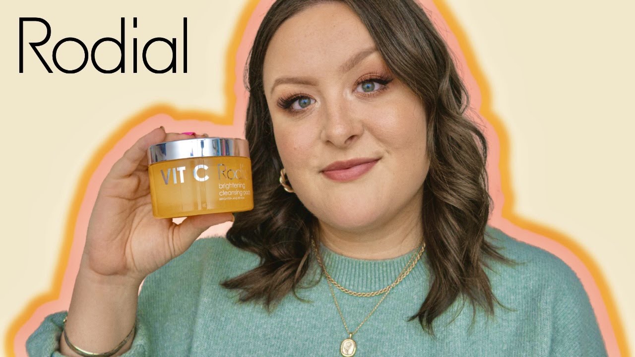 Rodial Vit C Brightening Cleansing Pads Review 🍊 | Amy Astrid Beauty