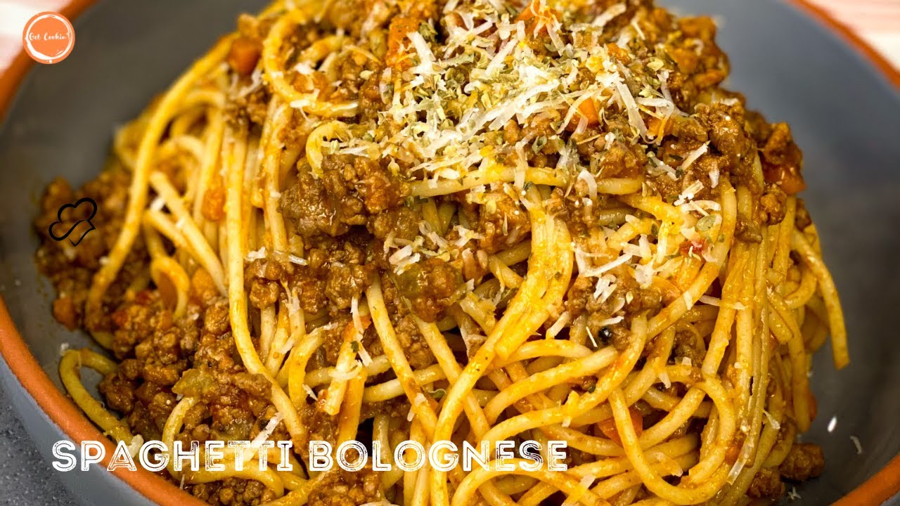 Easy Spaghetti Bolognese |Delicious, Hearty and Easy Bolognese Recipe |Get Cookin'