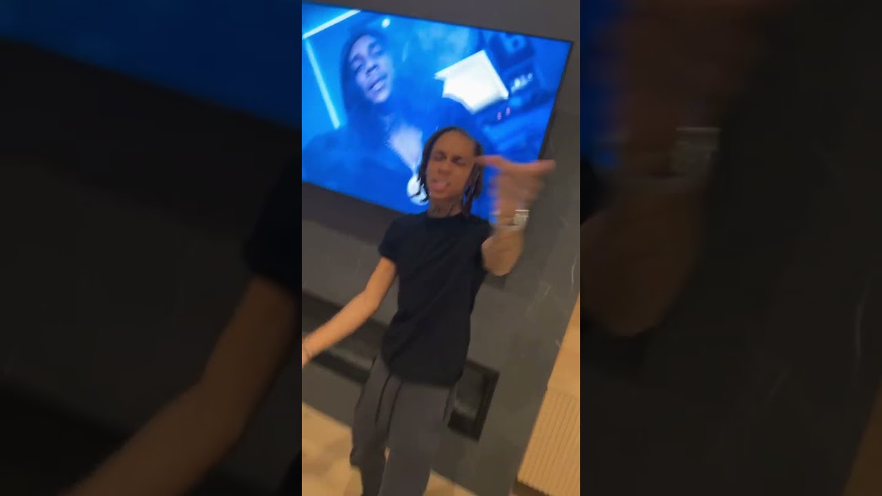 Bloodhound Lil Jeff sings Should of Saw it