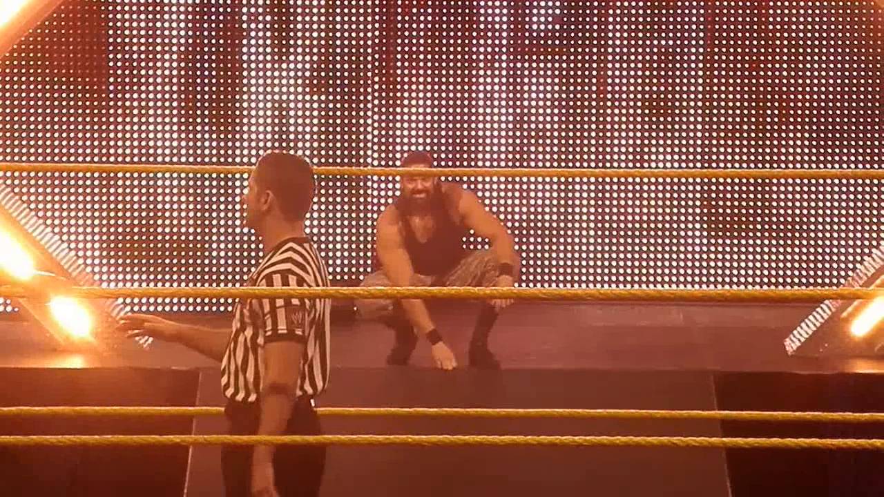 Jake Carter v Leo Kruger WM 29 Axxess Entrances