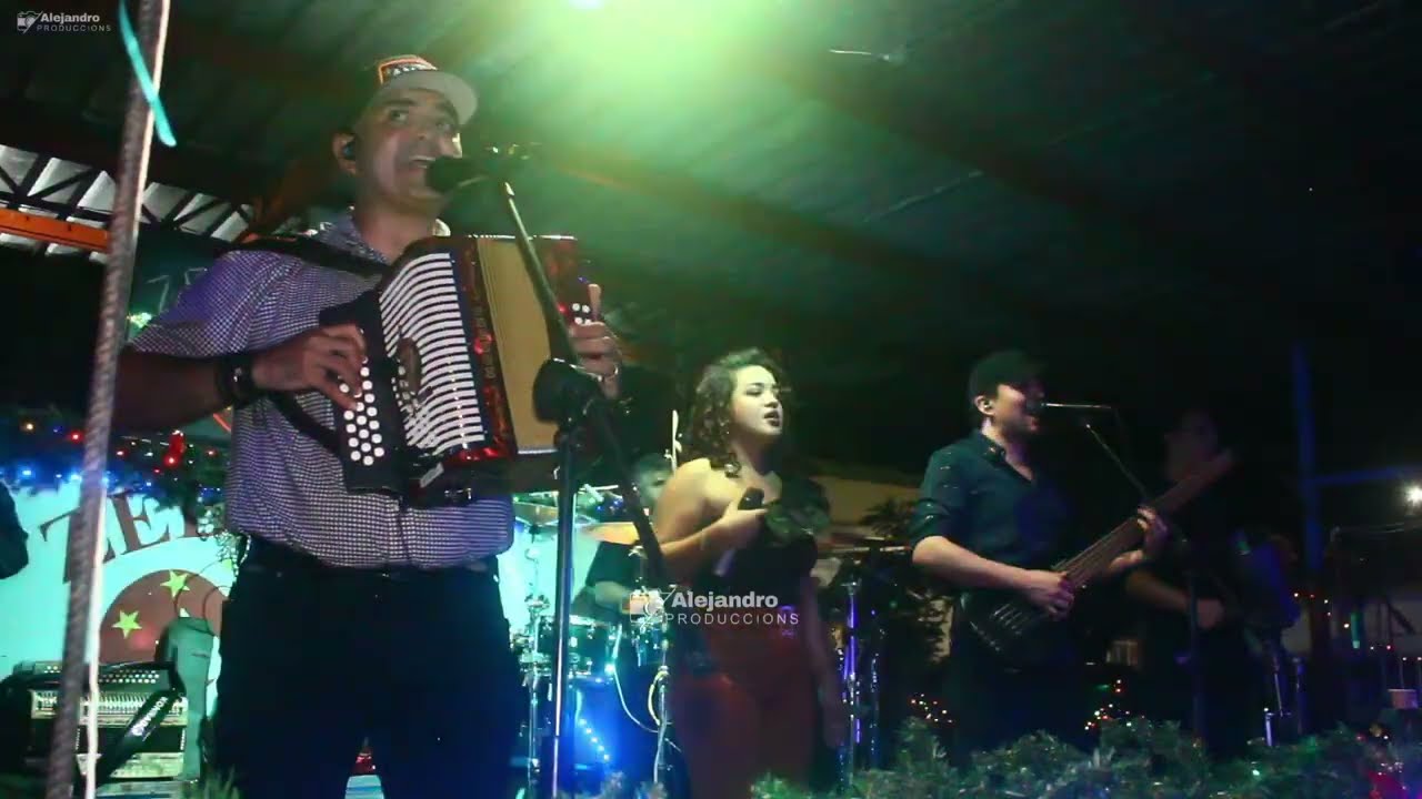 NIEGAME EN VIVO JHONATAN CHÁVEZ Y LOS TRIUNFADORES EN EL JORÓN ZEBEDE DAVID CHIRIQUÍ