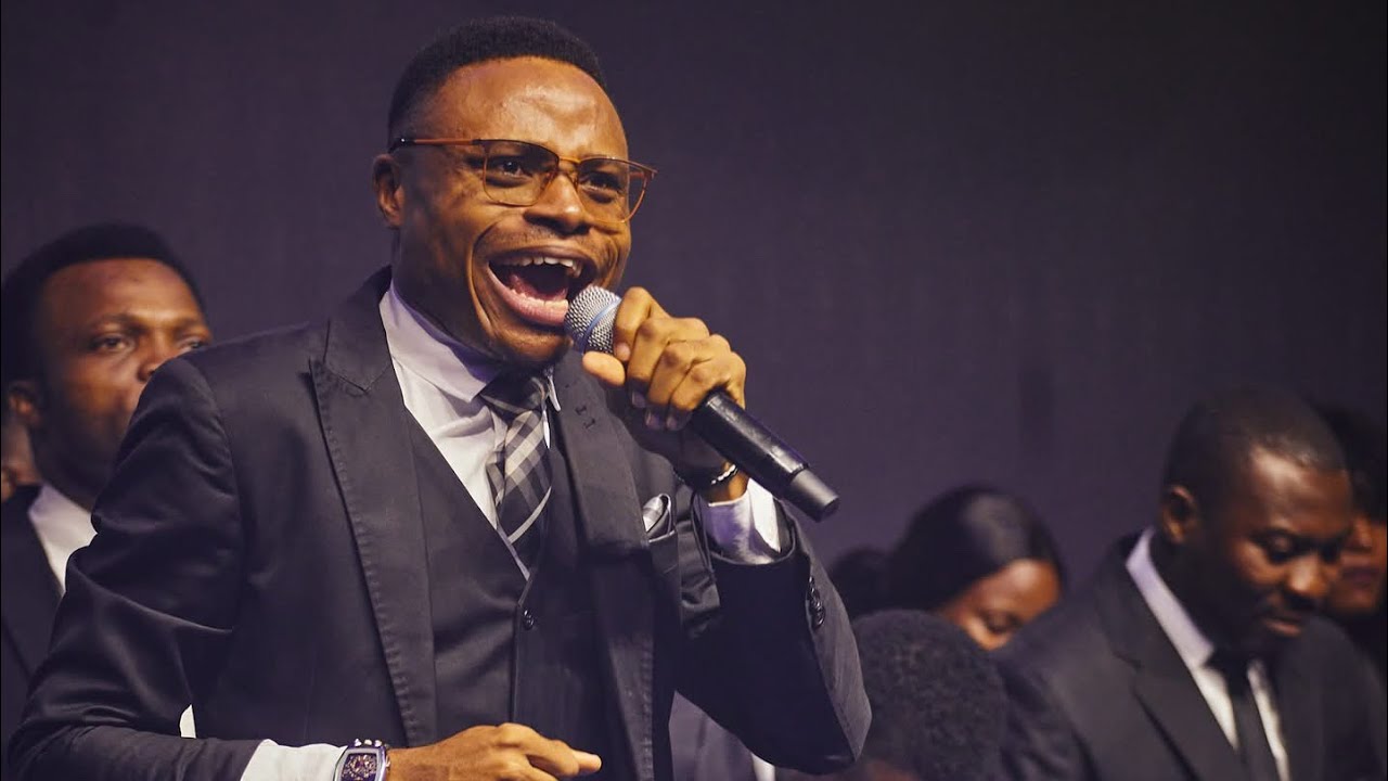 MOST TRENDING AMAPIANO PRAISE MEDLEY EVER// LED BY EMMASINGZ// @hlchurchng