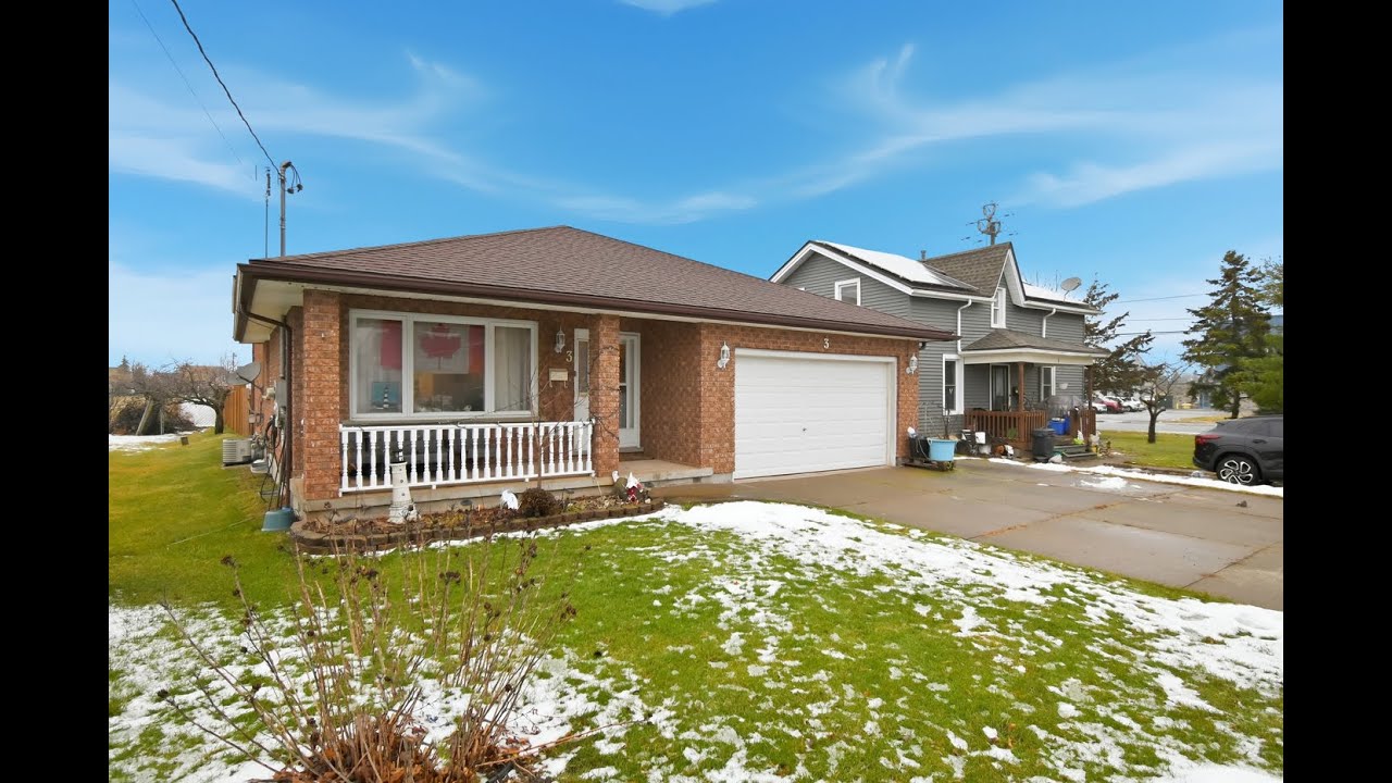 3 Borden Ave., Port Colborne | Sarah Pickersgill