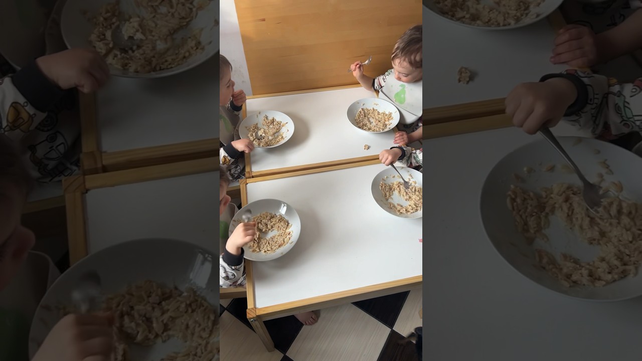 Четверняшки кушают ORZO #shorts #quadrolife #quadruplets #четверняшки #близнецы