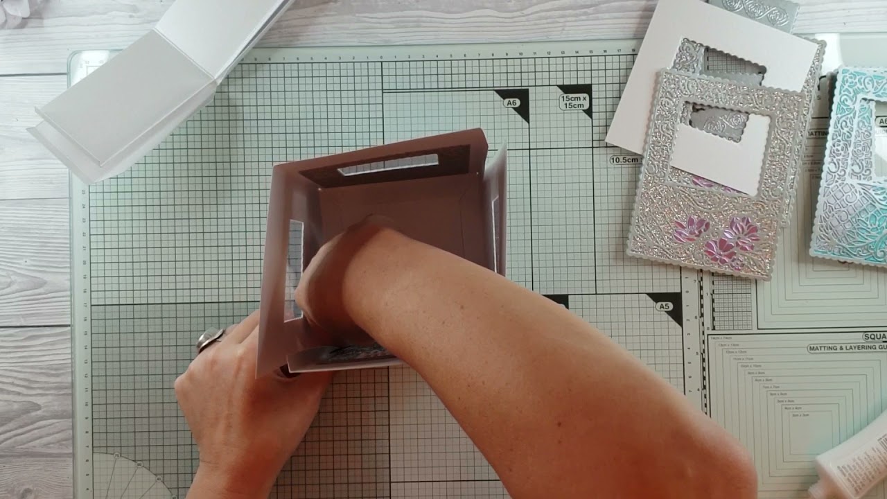 Tonic Craft Kit 51 - Sweet Heart Bouquet Tutorial