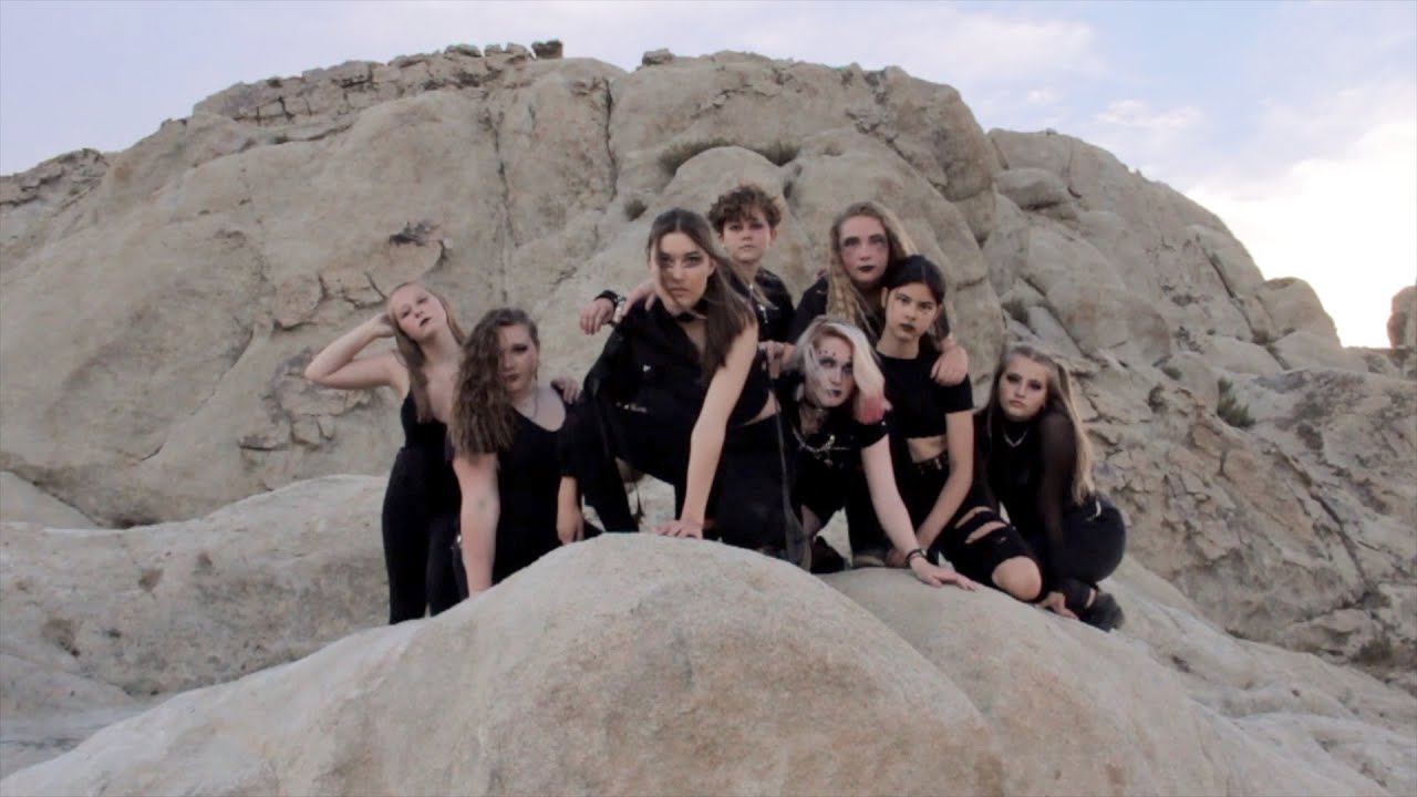 Sierra Bohnet - Machine (Official Music Video)