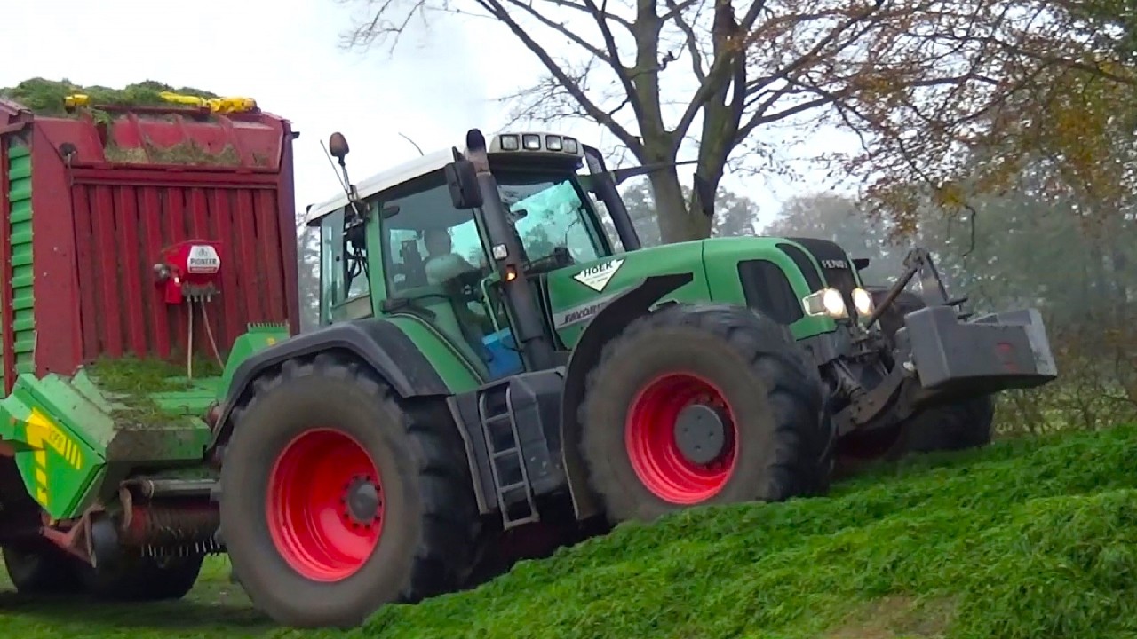 Autumn grass silage