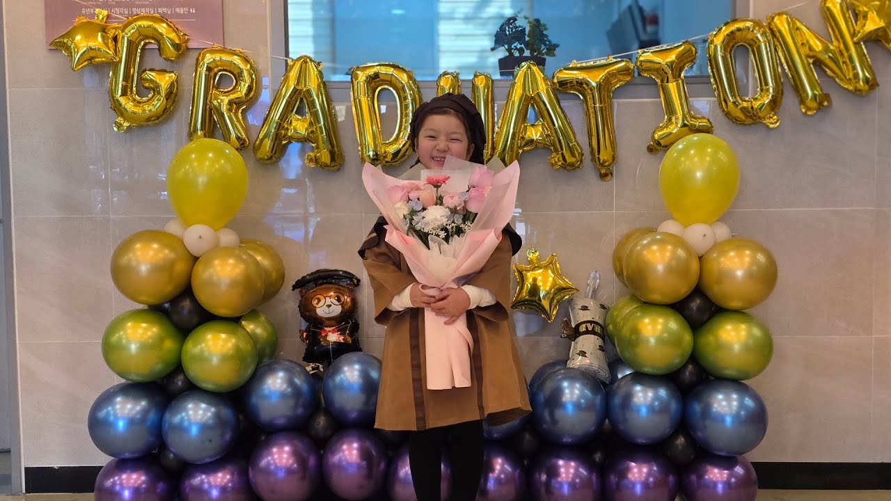 졸업을 축하해:) F지만 T인척하는 아이의 유치원 졸업식