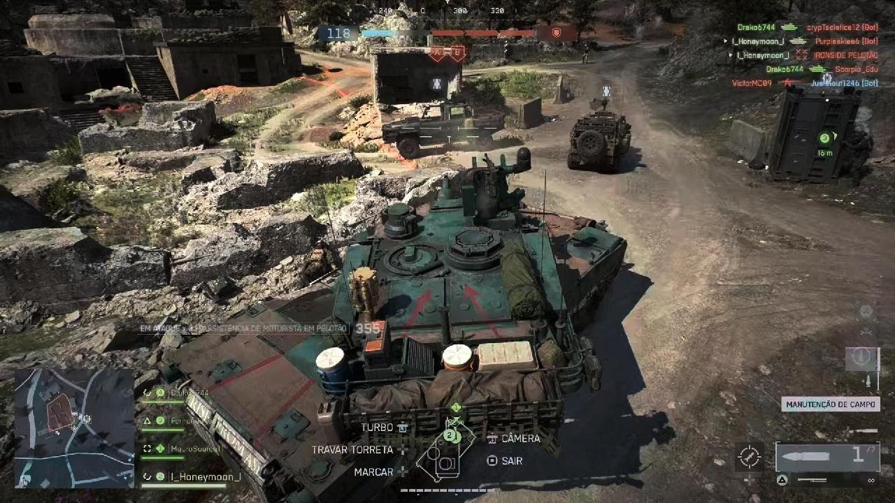 Eu tento jogar de médico, mas os tank não deixa rsrs