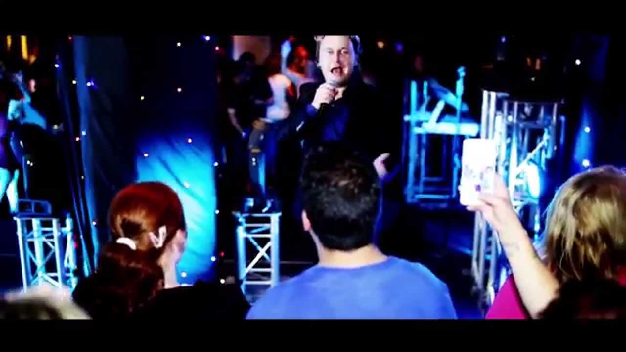 Wesly Bronkhorst - Kom allemaal maar in mijn armen (Officiële Video)