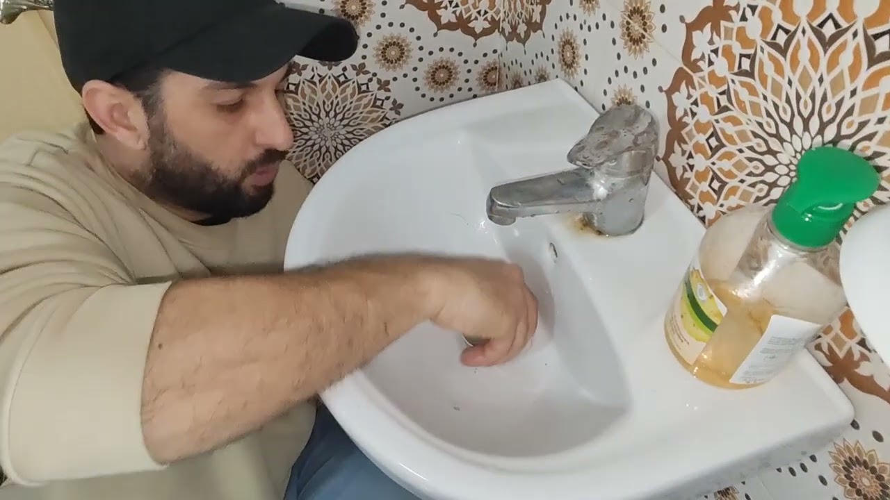 غيرت سيفون حوض غسيل اليدين في 5 دقائق 😱 | الحل النهائي للتسريب والروائح الكريهة!