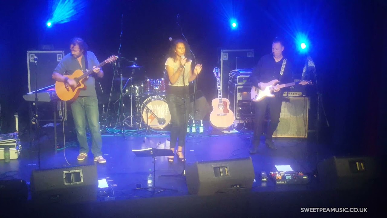 Live at Glusburn Institute  - Sweetpea Music