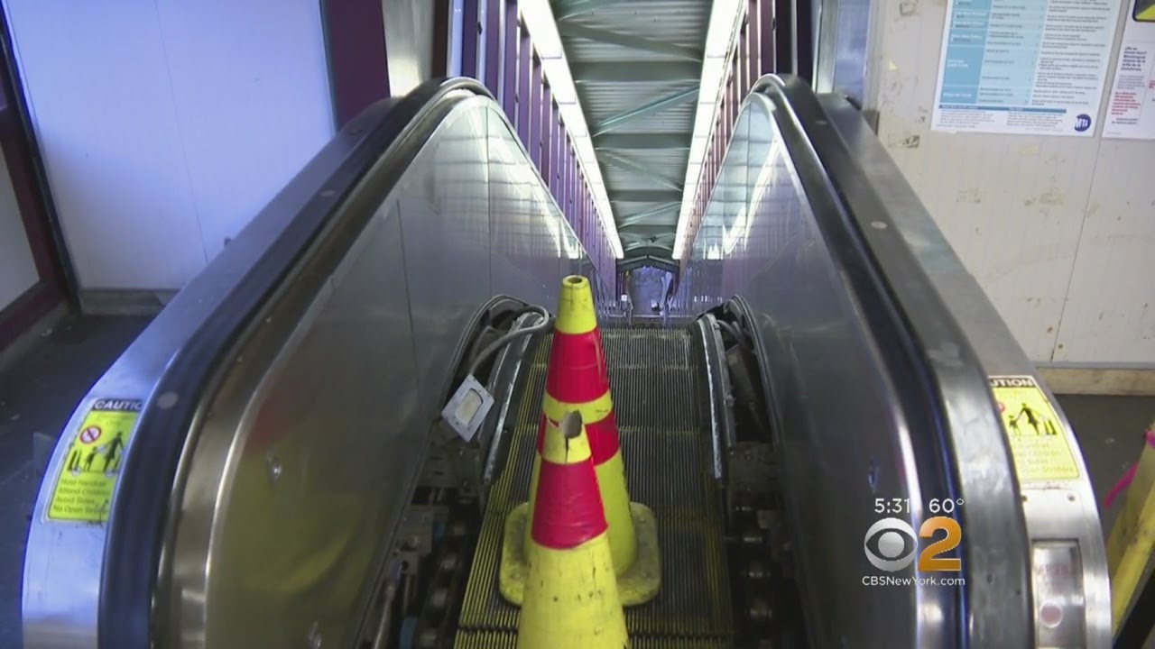 Straphangers Complain About Broken Escalator