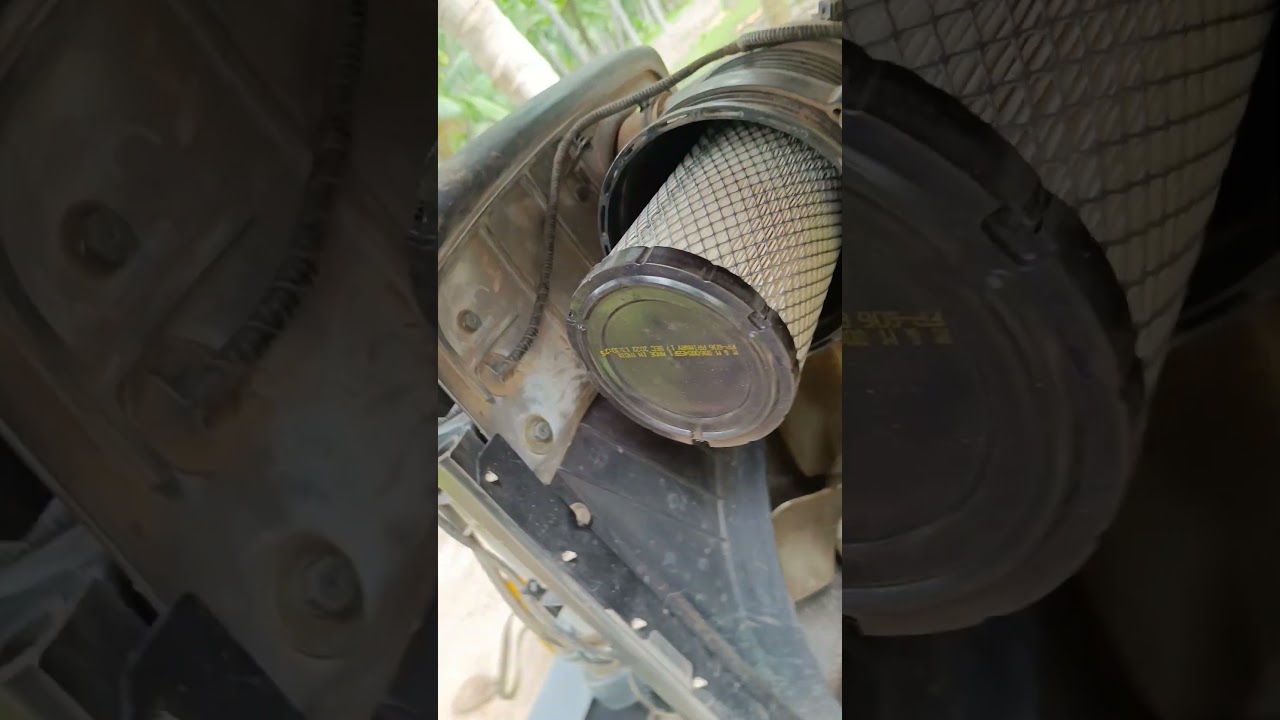 Changed new air filter #mahindra #tractor
