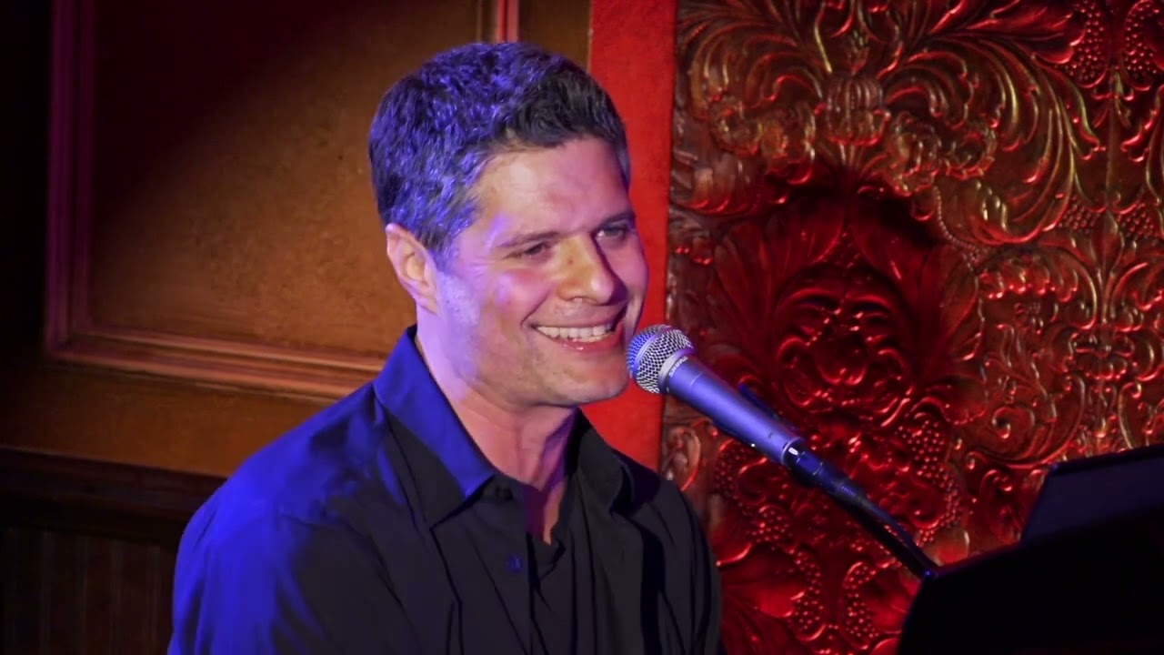 The Tom Kitt Band performs 
