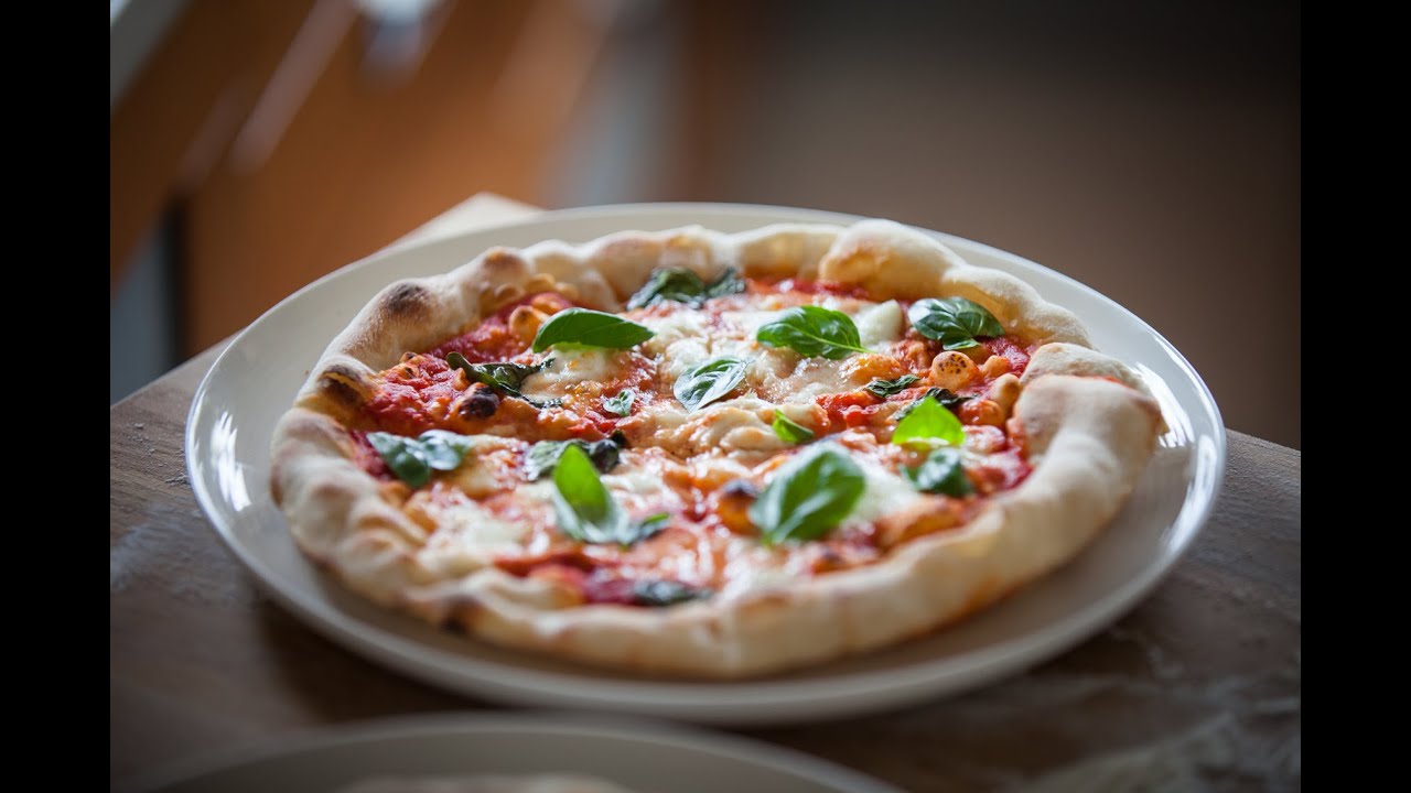 Simple Pizza Recipe | Real Italian Foodies