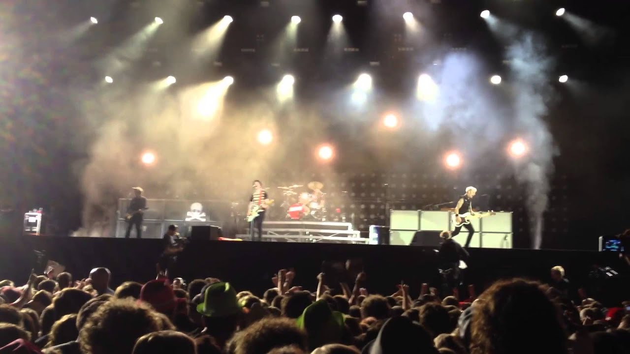 Green Day @ Rock Werchter 2013 - 0407 2205-0025 Main Stage - Full Concert