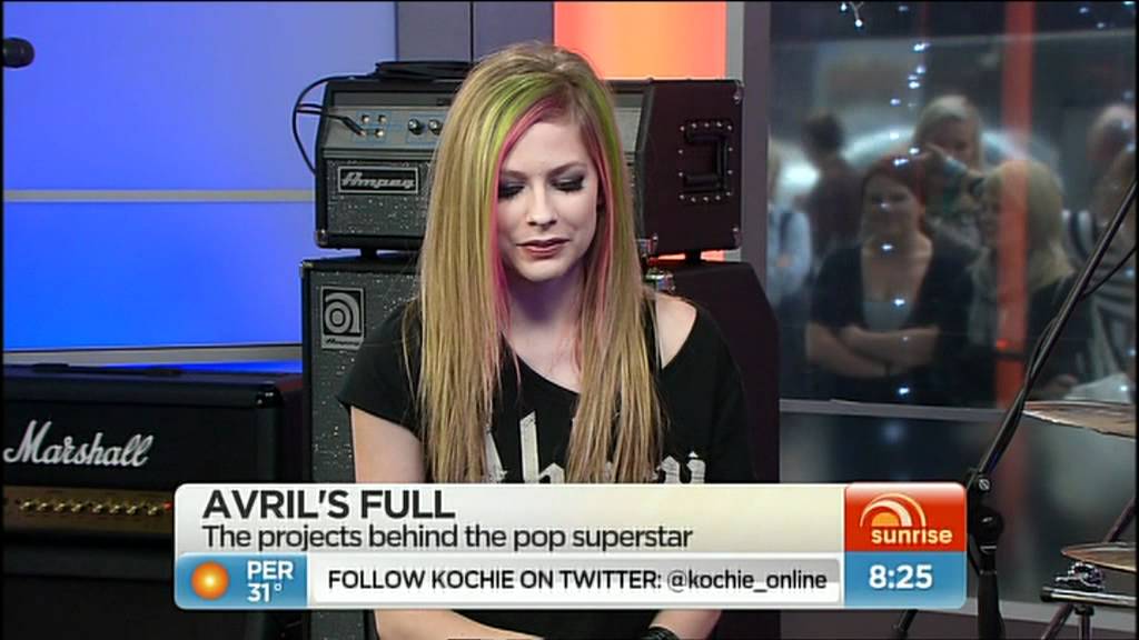 Avril Lavigne live in Australia | Sunrise