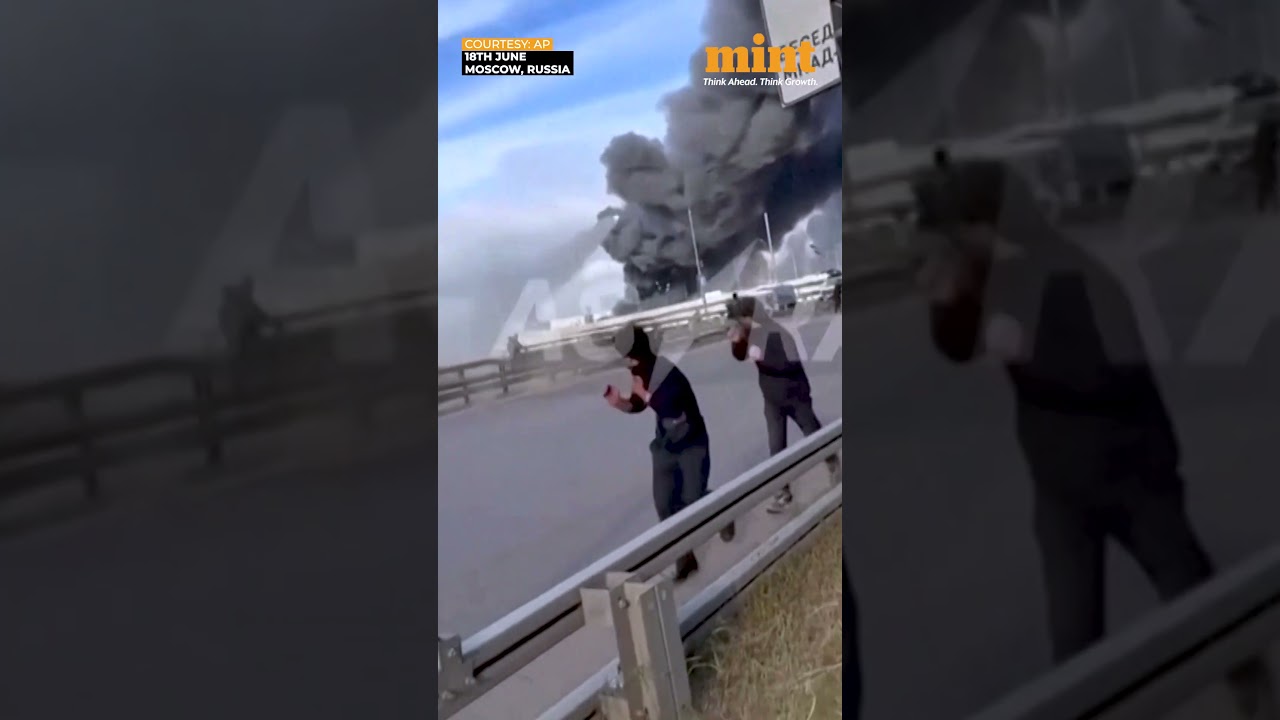 #Ukraine Sets #Moscow Ablaze In Biggest Attack In Years | WATCH