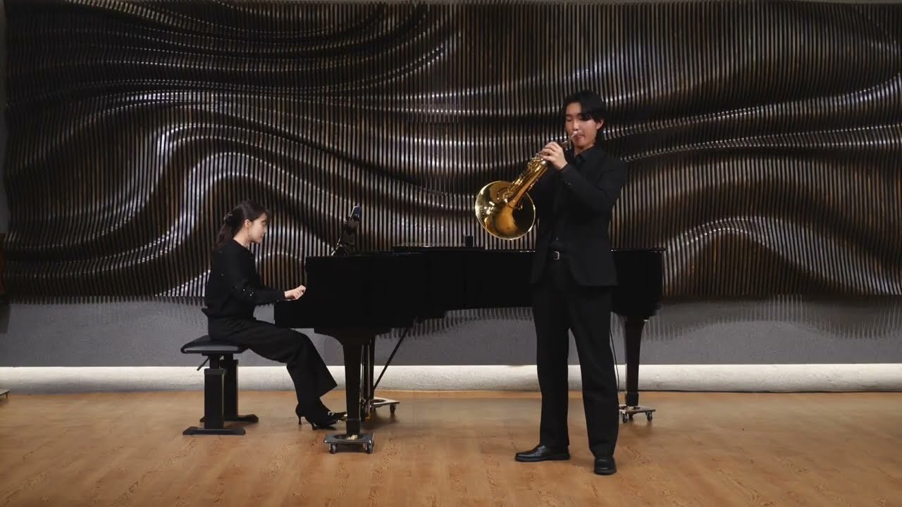 Joseph Haydn - Horn Concerto in D major, Hob. Vlld:4, I. Allegro moderato