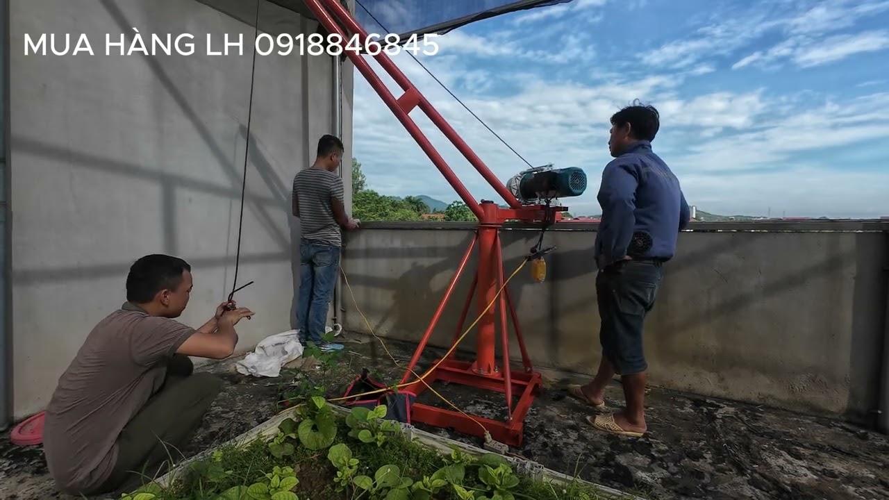 Cẩu xoay 360 cẩu vật liệu lên tầng ( hướng dẫn cách lắp đặt)