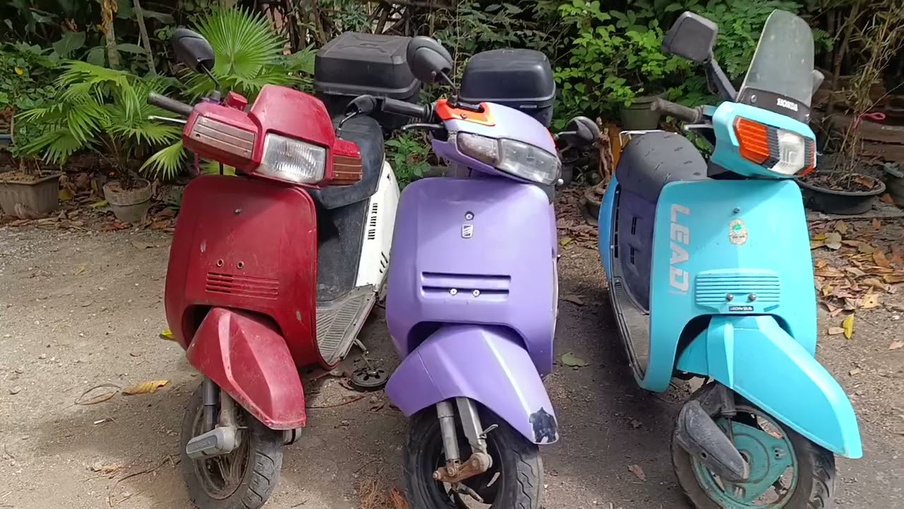 Honda lead 2 stroke scooter