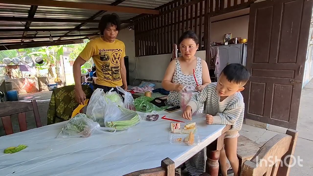 ขอบคุณพี่บ๋อมฝากเงีนให้แมวกับของกินเด็กๆ