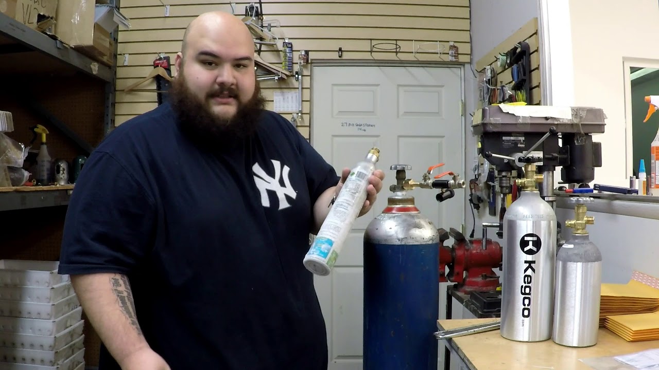 Small CO2 Refill station for soda machine tanks